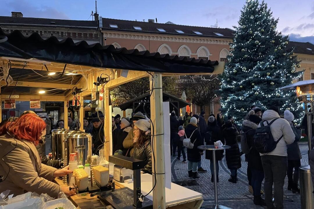 FOTO: Vianočné trhy v okresných mestách, foto 11