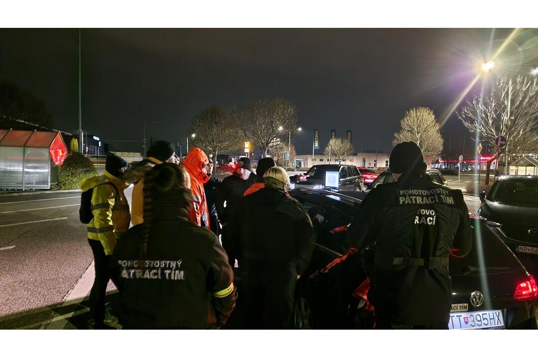 FOTO: Nočné pátranie po 28-ročnej Márii zo Šurianok, foto 14