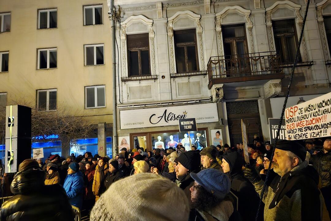 FOTO: Tretí protivládny protest "Zastavme ich" v Nitre, foto 7