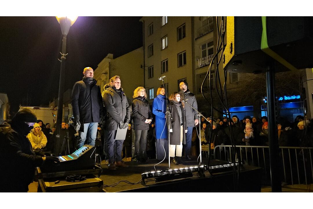 FOTO: Tretí protivládny protest "Zastavme ich" v Nitre, foto 19