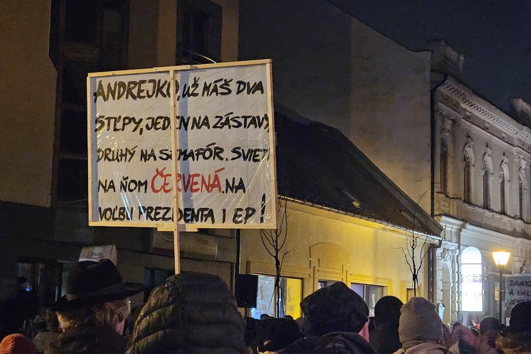 FOTO: Štvrtý protivládny protest "Zastavme ich" v Nitre, foto 3