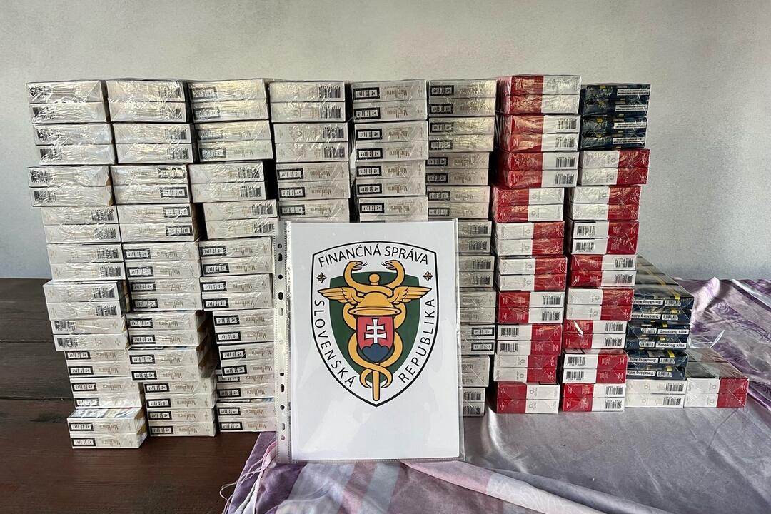 FOTO: Falšované balenia cigariet zadržané v Nitre, foto 2