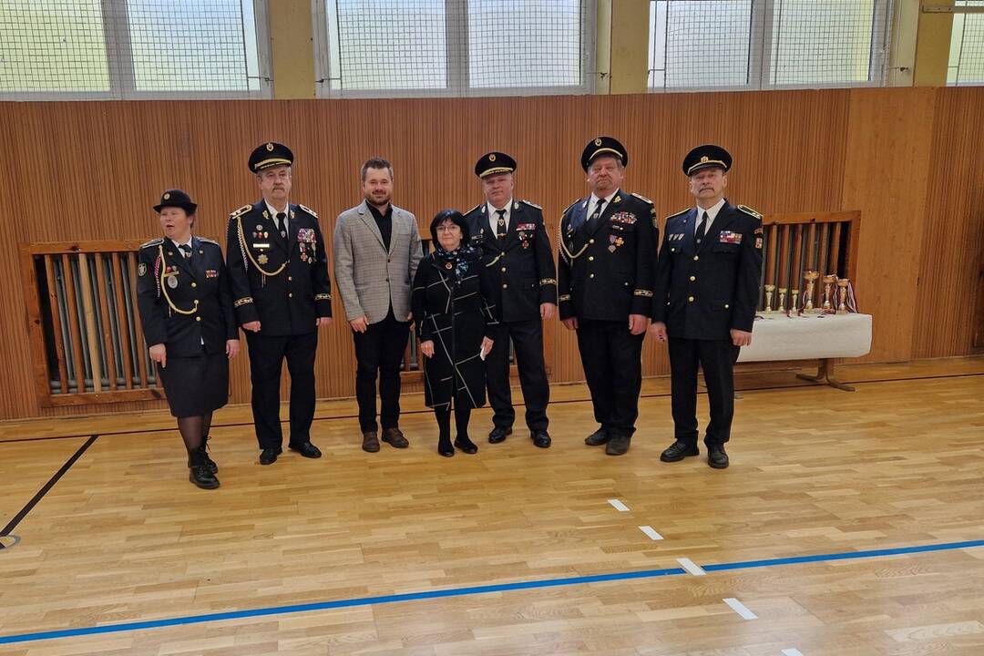 FOTO: Halová súťaž hasičských zručností vo Vrábľoch, foto 2