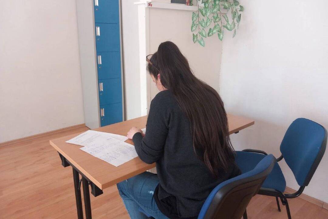 FOTO: Maturitné skúšky v ústave na výkon trestu na Chrenovej, foto 3