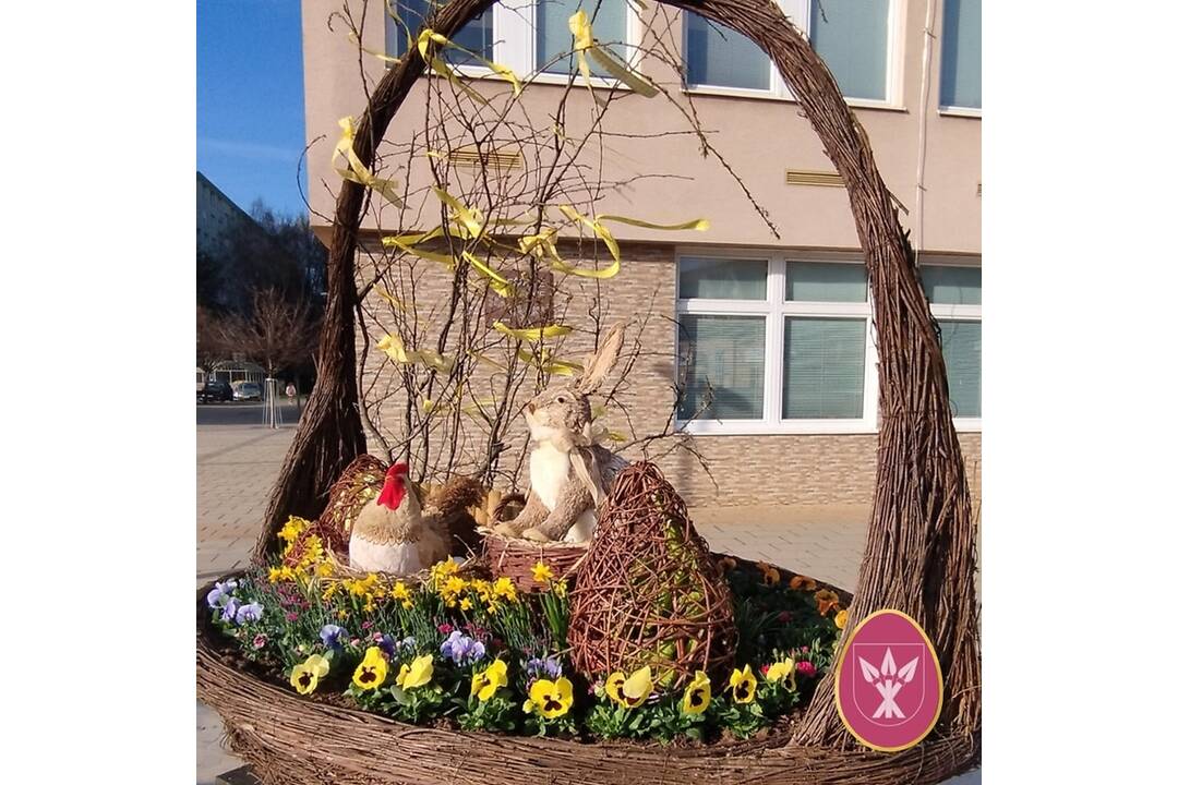 FOTO: Veľkonočná výzdoba v obciach a mestách Nitrianskeho kraja, foto 3
