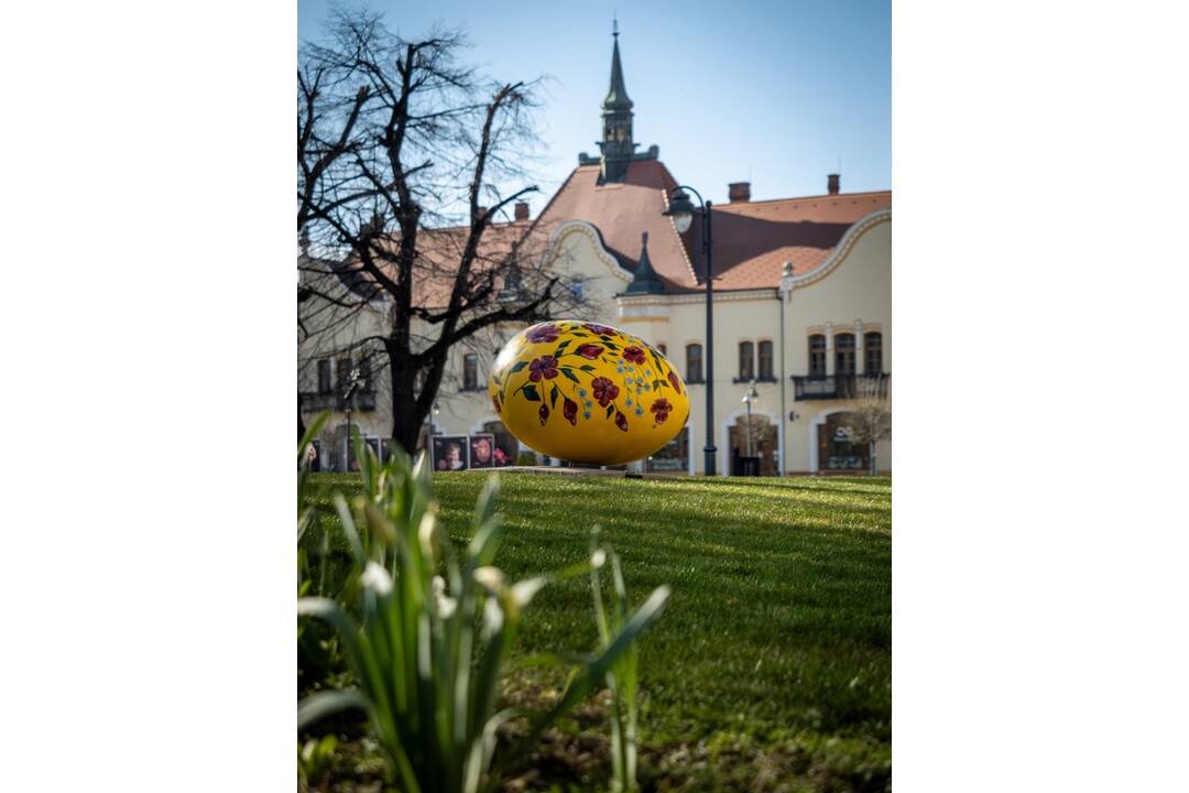 FOTO: Veľkonočná výzdoba v obciach a mestách Nitrianskeho kraja, foto 1