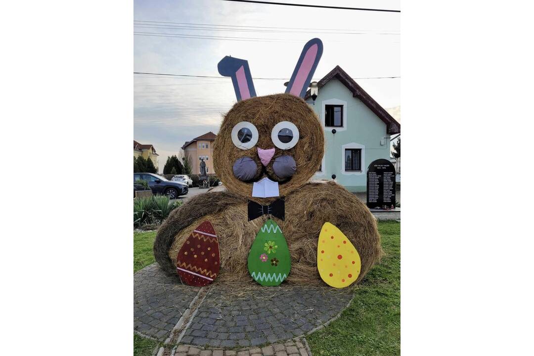 FOTO: Veľkonočná výzdoba v obciach a mestách Nitrianskeho kraja, foto 6