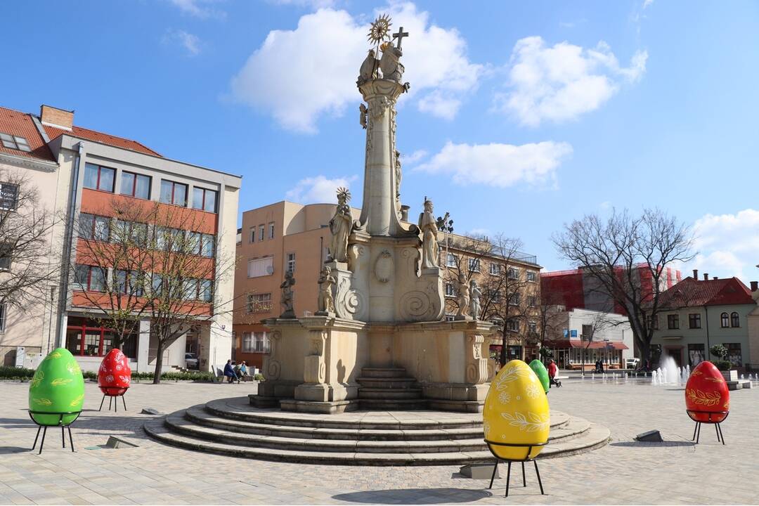 FOTO: Veľkonočná výzdoba v obciach a mestách Nitrianskeho kraja, foto 9