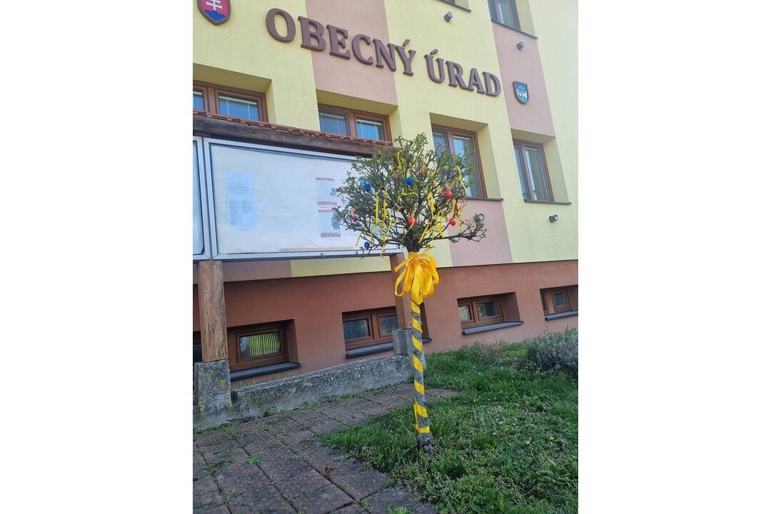 FOTO: Veľkonočná výzdoba v obciach a mestách Nitrianskeho kraja, foto 11