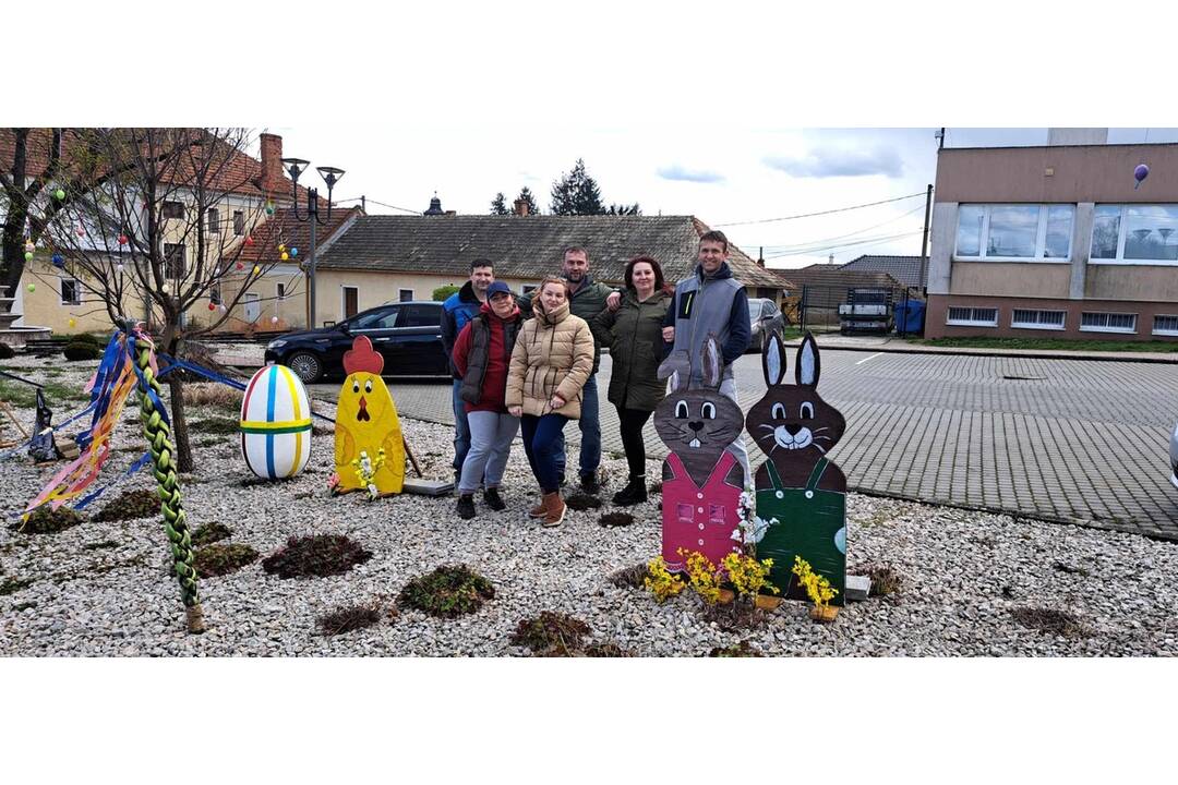 FOTO: Veľkonočná výzdoba v obciach a mestách Nitrianskeho kraja, foto 17