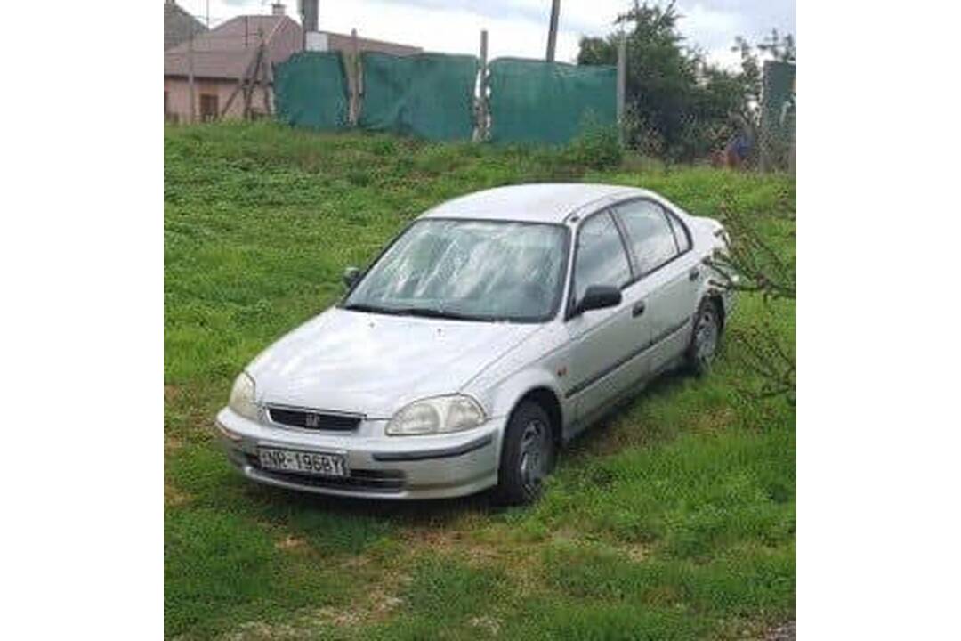 FOTO: Z obci Maňa niekto ukradol auto, no našlo sa vďaka skupine HAKA, foto 2
