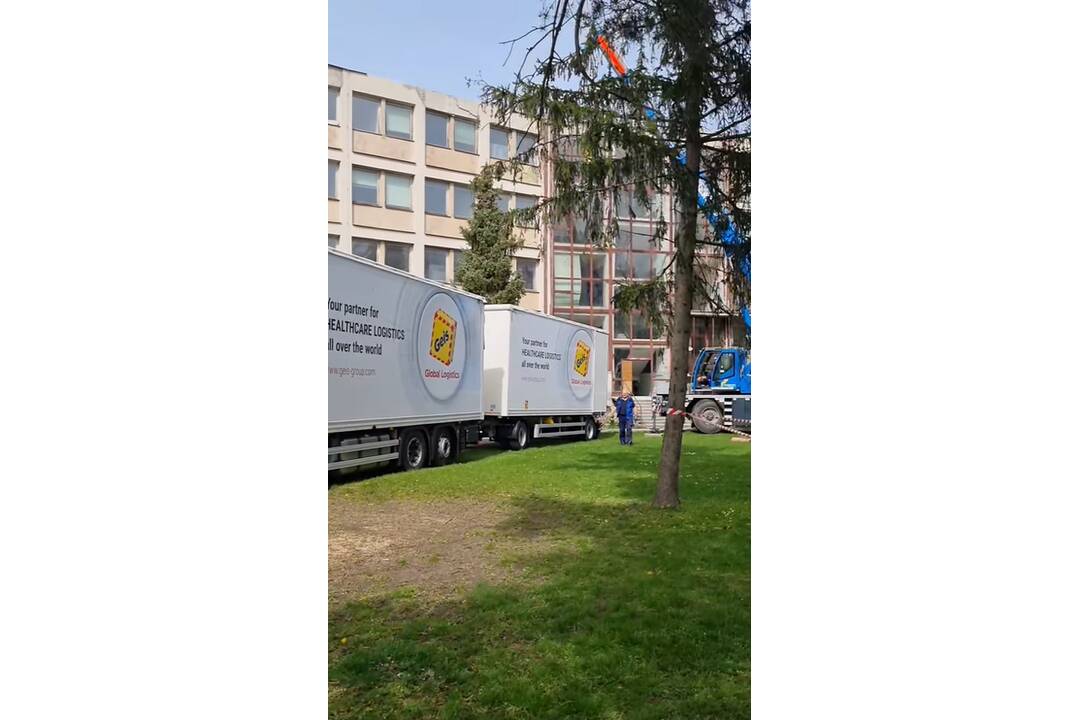 FOTO: Poliklinika NSK Šaľa má nový CT prístroj, foto 3