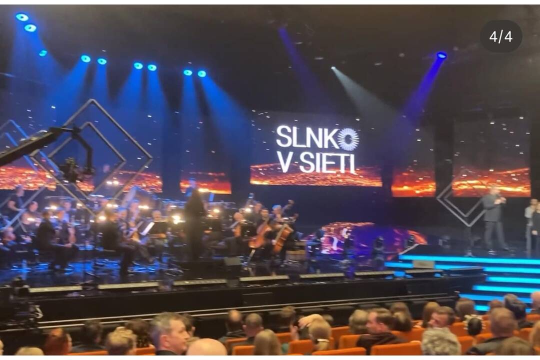 FOTO: Herečka Éva Bandor má svoju hviezdu na chodníku slávy v Komárne, foto 12