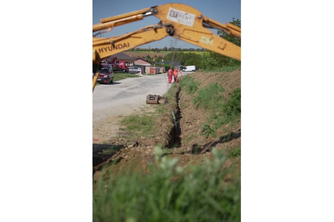 FOTO: Stavebné práce na ceste Stará Jarocká v Nitre, foto 1