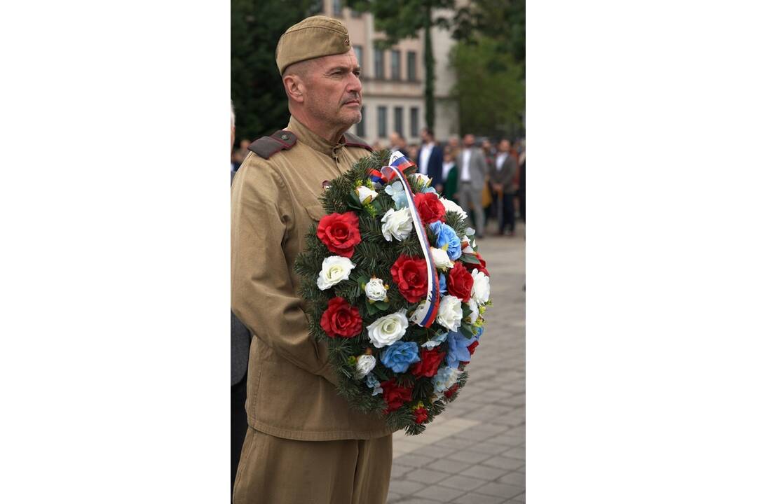 FOTO: V Nitre si pripomenuli Deň víťazstva nad fašizmom , foto 2
