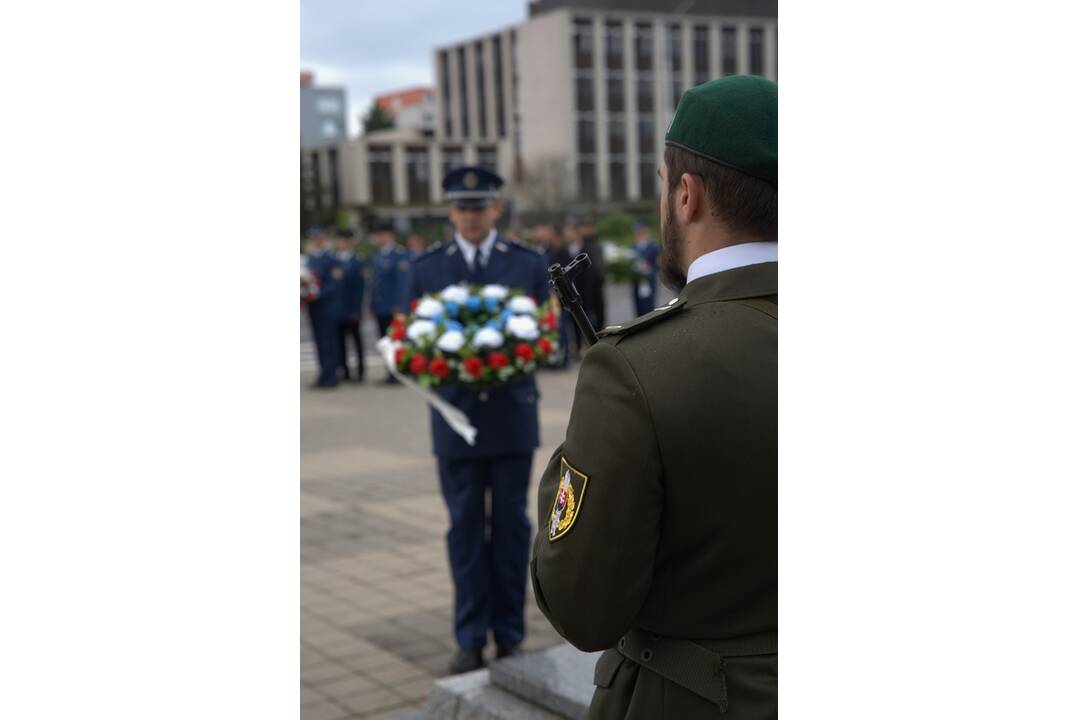 FOTO: V Nitre si pripomenuli Deň víťazstva nad fašizmom , foto 3