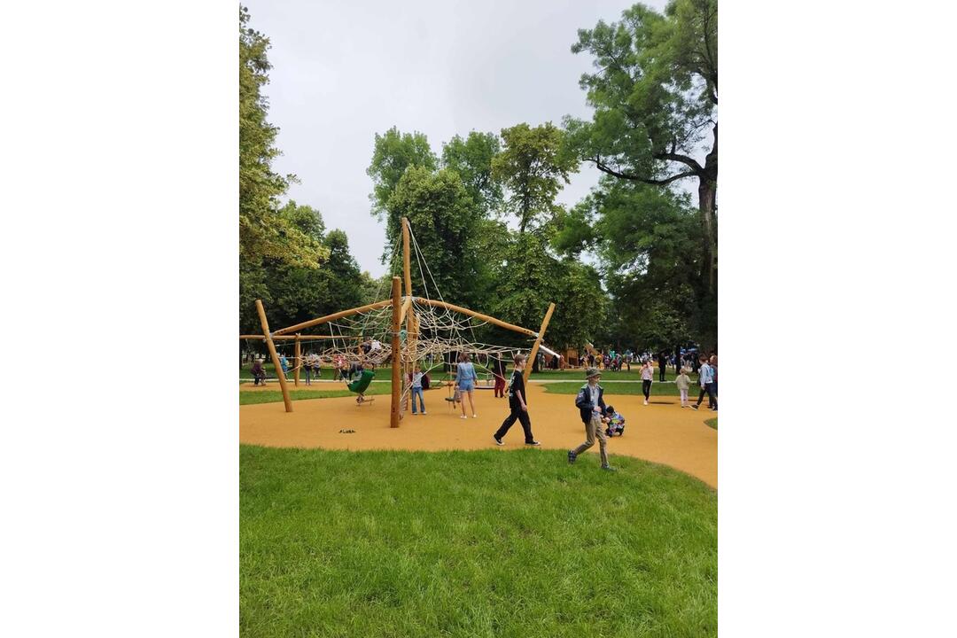 FOTO: Obľúbený Starý park na Sihoti oficiálne otvoril svoje brány verejnosti, foto 2