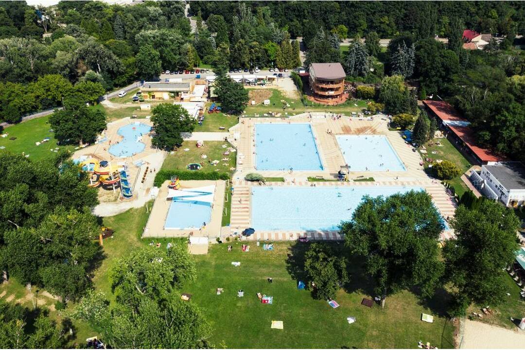 FOTO: Letné kúpalisko na Sihoti v Nitre štartuje letnú sezónu 2024, foto 10