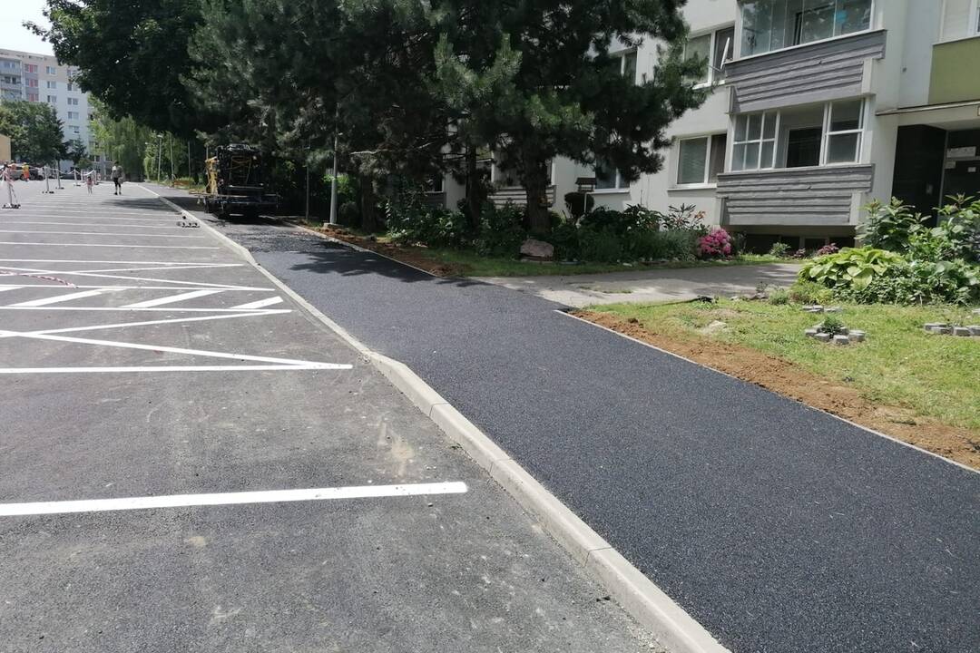 FOTO: Škultétyho ulica na Klokočine v Nitre prešla veľkou obnovou , foto 1
