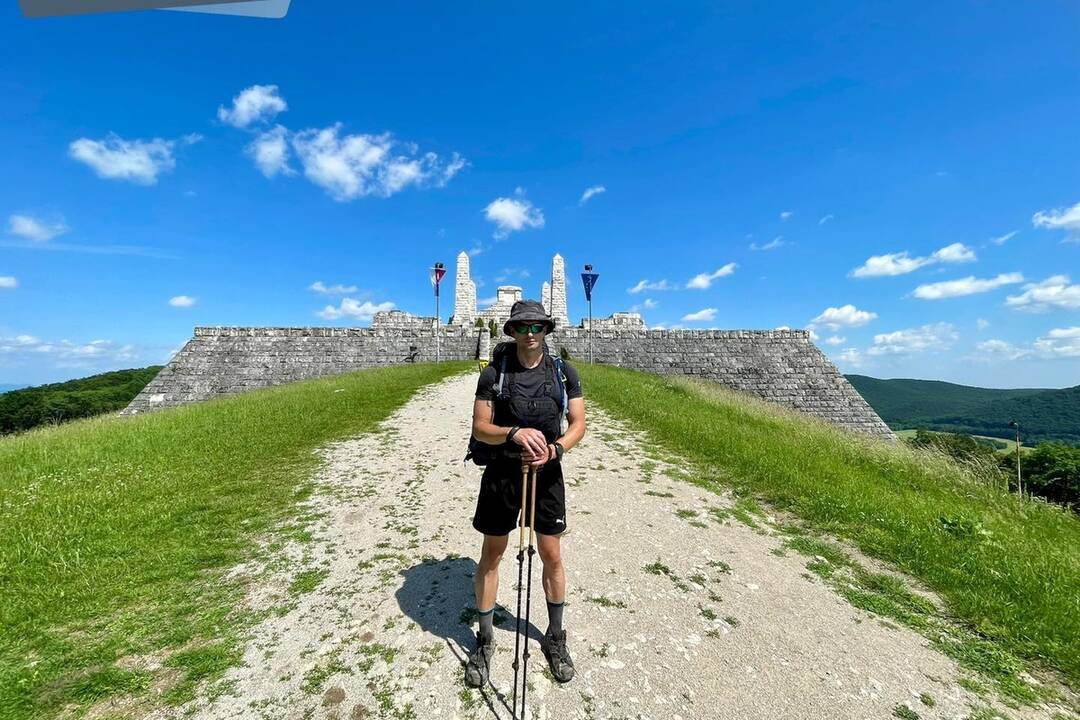 FOTO: Policajt z Levíc absolvoval Cestu hrdinov SNP, v nohách má vyše 700 kilometrov, foto 1