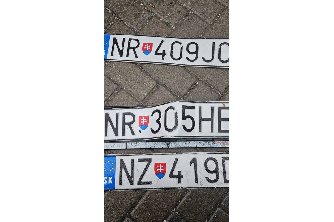 FOTO: Startené a nájdené ŠPZ-ky po búrkach v Nitrianskom kraji, foto 4