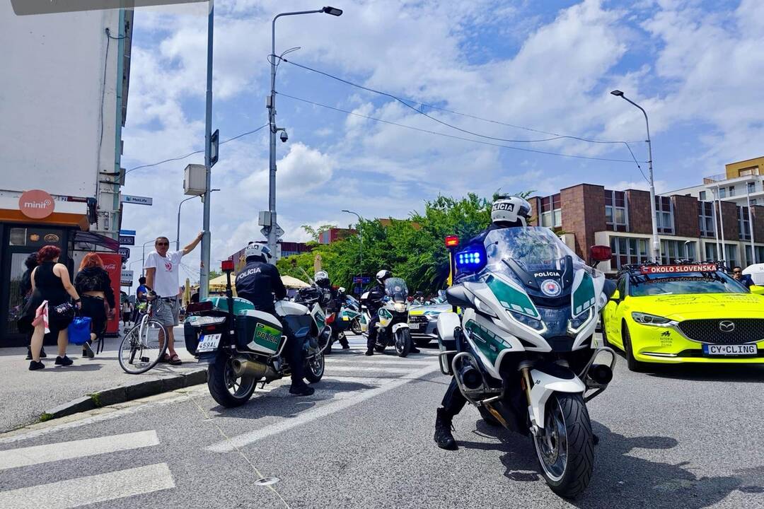 FOTO: 2. etapa cyklistických pretekov Okolo Slovenska 2024 odštartovala v Nitre, foto 1