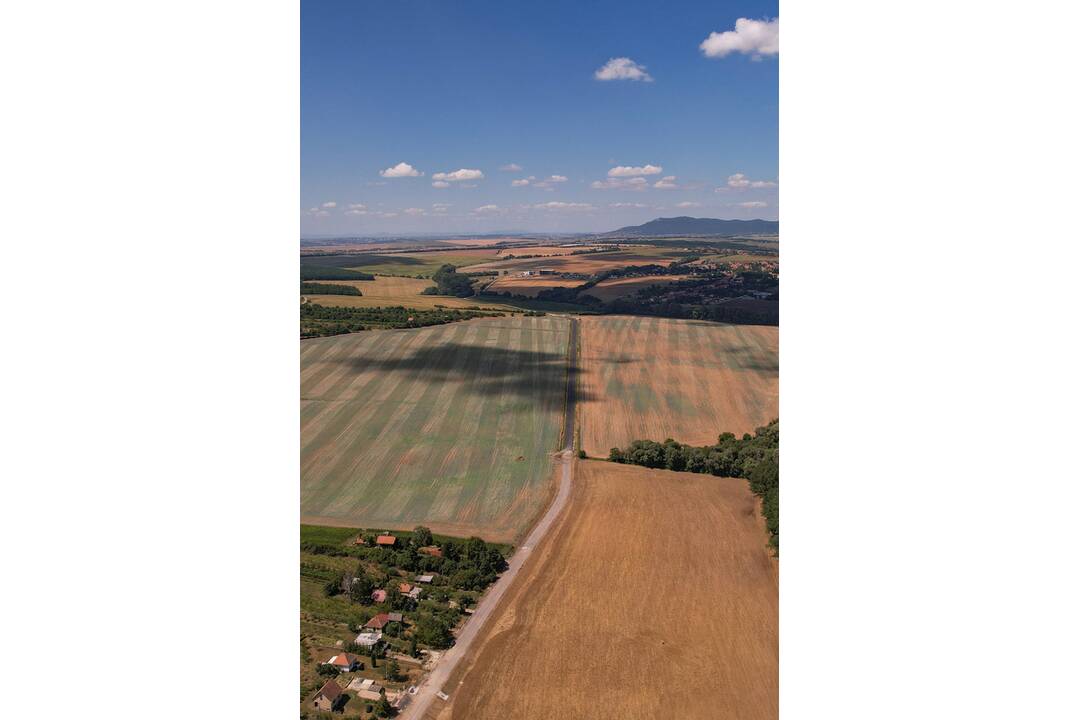 FOTO: Takto vyzerá rozostavá cesta I/51 medzi Golianovom a Vrábľami, foto 4