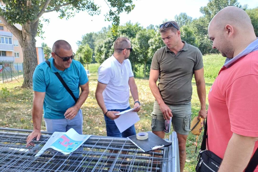 FOTO: V Šali otvoria nové športovisko K-park s lezeckou stenou či pingpongovým stolom, foto 2
