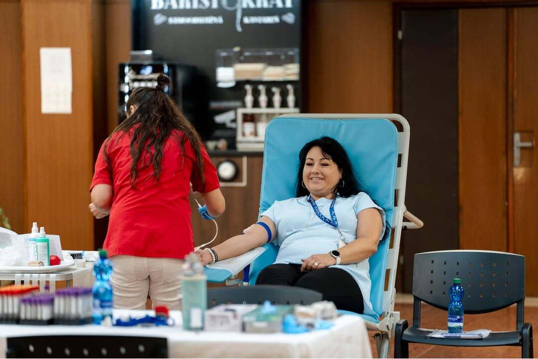 FOTO: O najvzácnejšiu tekutinu sa v Nitre podelilo 48 darcov, foto 13