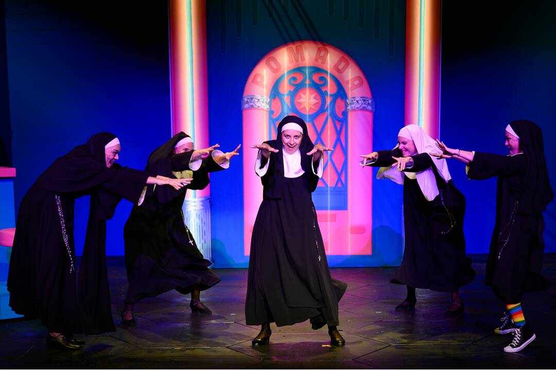 FOTO: Nezabudnuteľná premiéra muzikálu Mníšky v Divadle Andreja Bagara v Nitre, foto 1