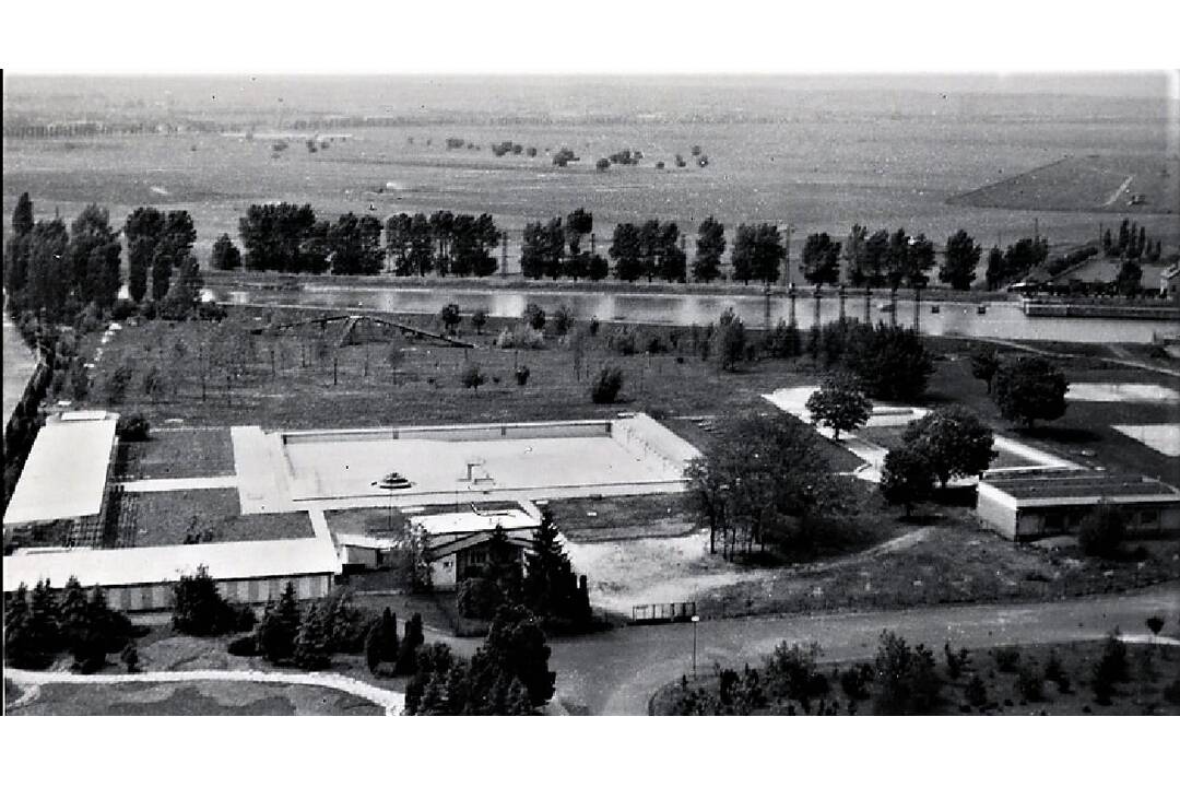 FOTO: Kúpalisko na SIhoti v roku 1932, 1958 a 1964, foto 11