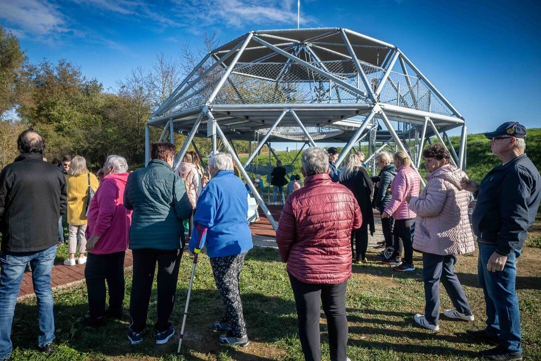FOTO: Nový environmentálny priestor vo Veľkých Bedzanoch vyzerá ako z budúcnosti, foto 8