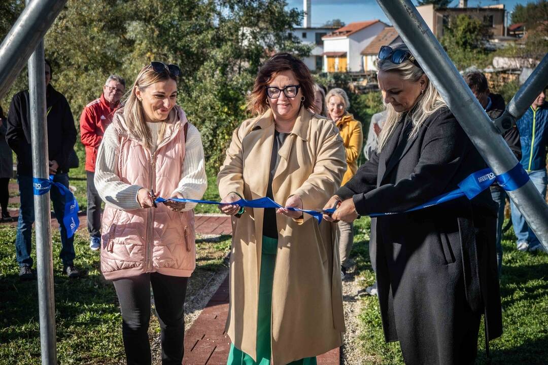 FOTO: Nový environmentálny priestor vo Veľkých Bedzanoch vyzerá ako z budúcnosti, foto 5