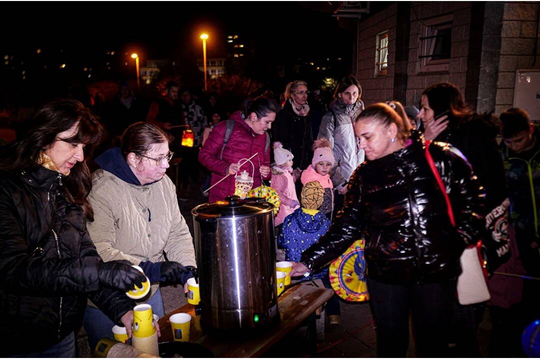 FOTO: Lampiónový sprievod v Topoľčanoch, foto 3