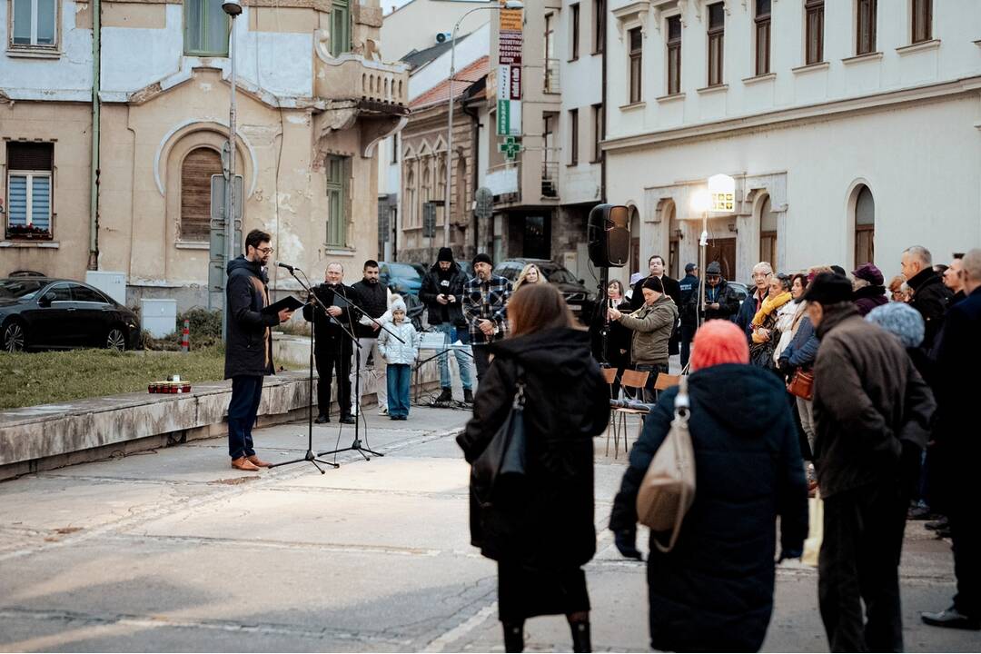FOTO: Stretnutie v Nitre pripomenulo odkaz 17. novembra a boja za slobodu, foto 7