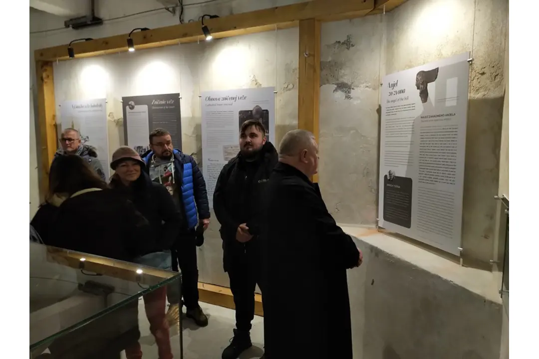 FOTO: Výstava na Nitrianskom hrade približuje históriu veže nitrianskej baziliky, foto 13