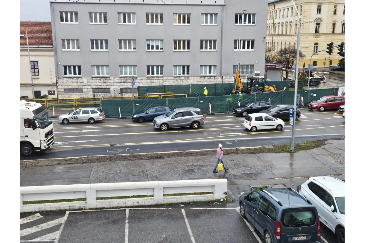 FOTO: Rekonštrukčné práce na križovatke ulíc Damborského, Štúrova a Piaristická v Nitre, foto 7