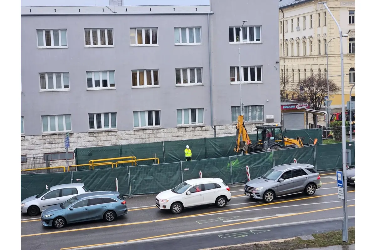 FOTO: Rekonštrukčné práce na križovatke ulíc Damborského, Štúrova a Piaristická v Nitre, foto 2