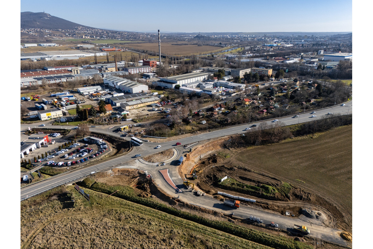 FOTO: Ako pokročila výstavba turbo-okružnej križovatky v Mlynárciach?, foto 3