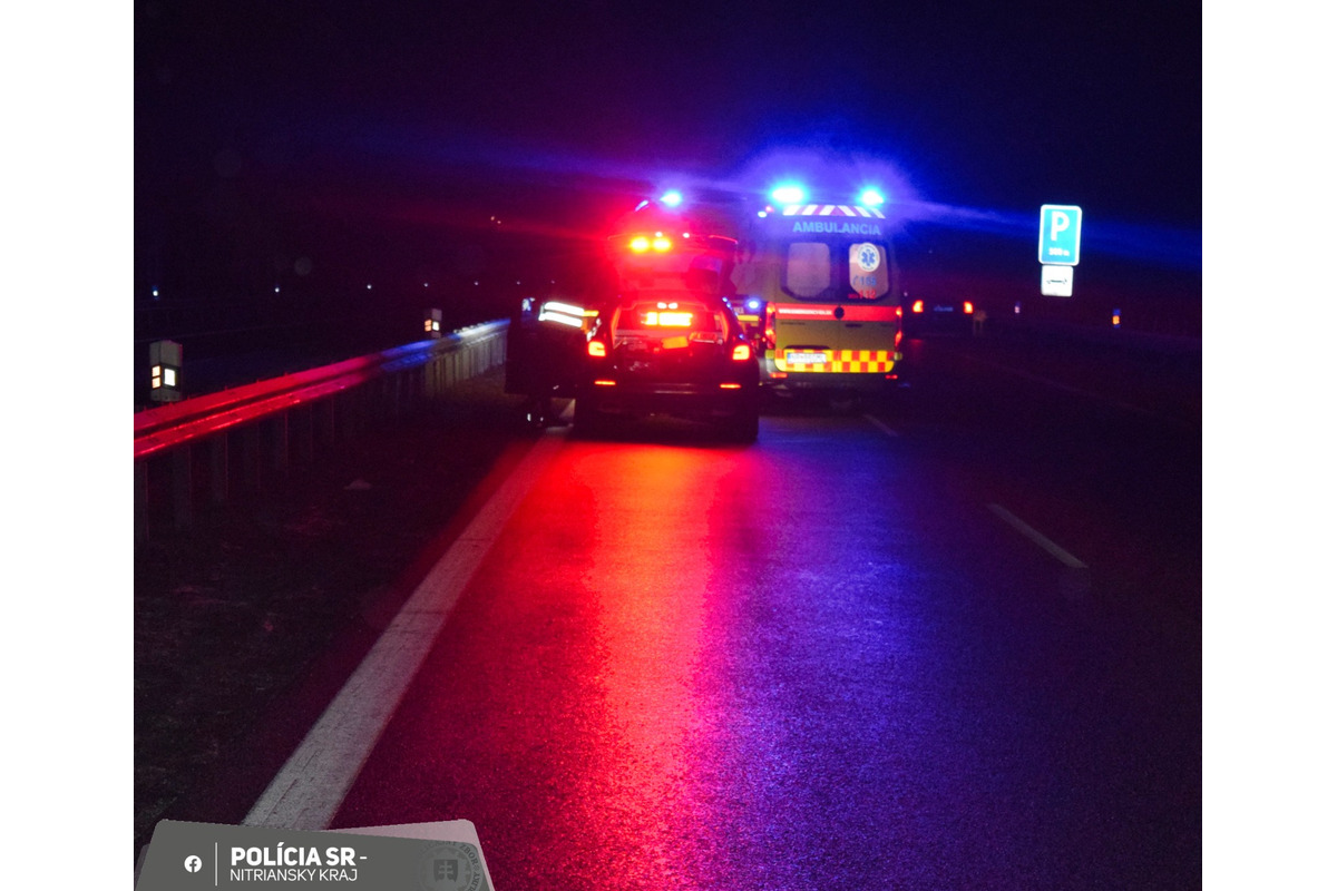 FOTO: Na R1 pri Nitre vyskočila z taxíka 35-ročná žena, zrazilo ju ďalšie auto, foto 3