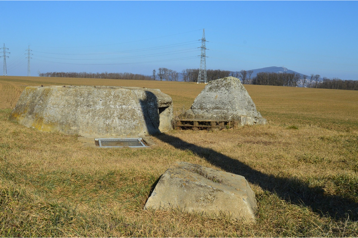 FOTO: Zvyšky nemeckej základne z obdobia druhej svetovej vojny pri Nitre, foto 3