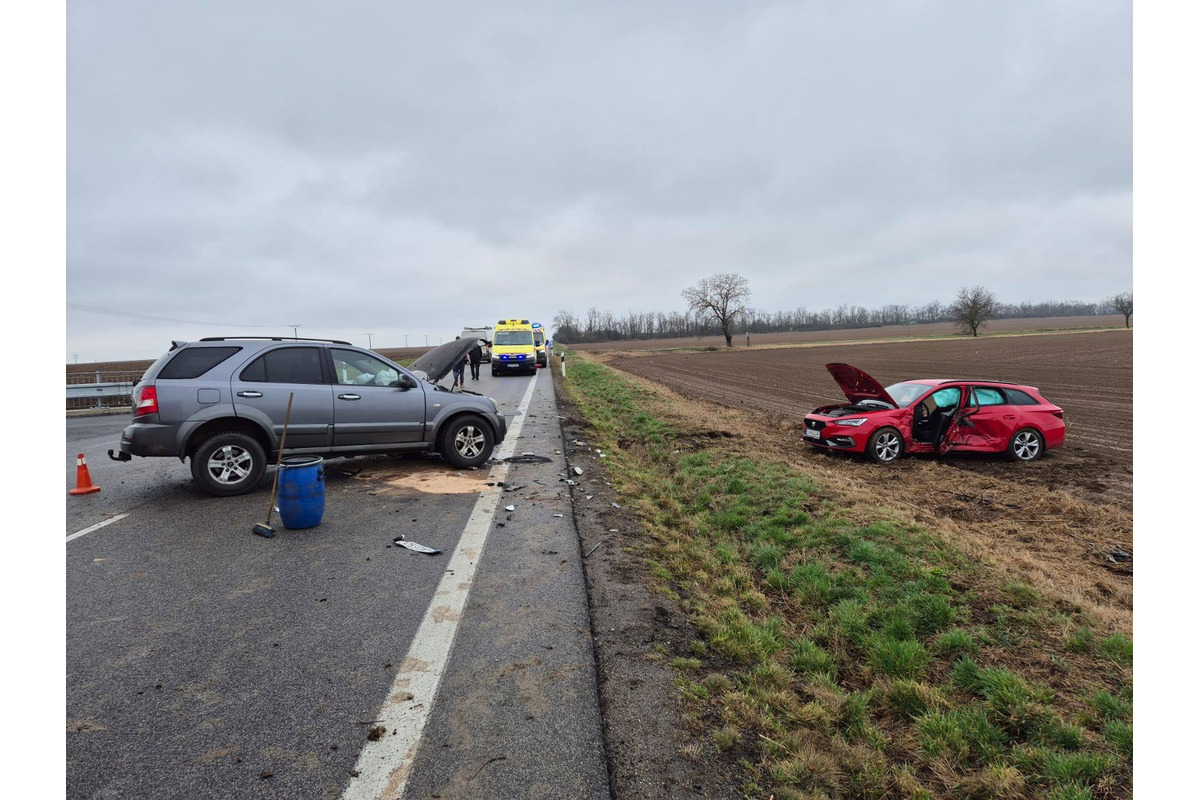 FOTO: Nehoda dvoch áut pri Leviciach 12. 3. 2025, foto 3