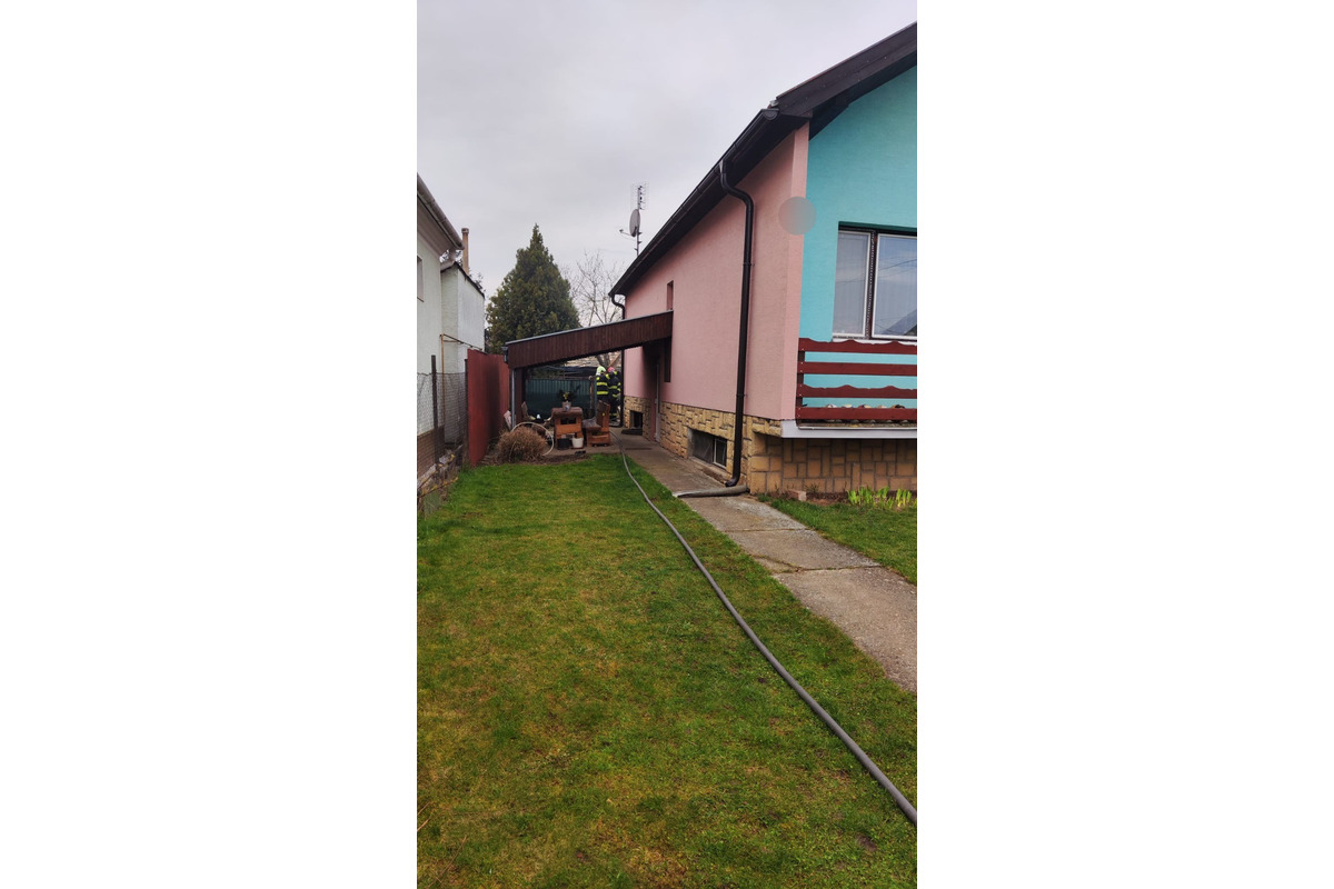 FOTO: Požiar pivnice v Jasovej 24. marca, foto 3