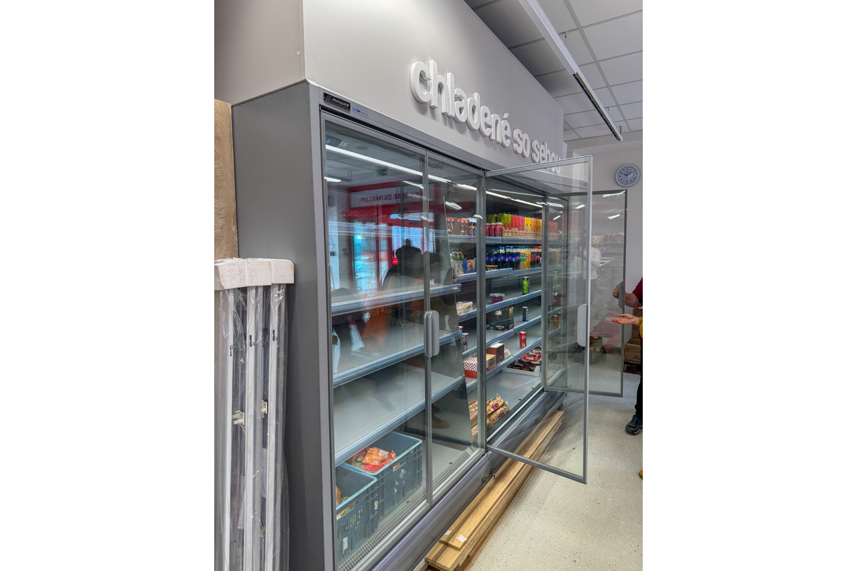 FOTO: Takto vyzerá vynovená Coop Jednota v Šuranoch, otvorená 24/7, foto 2