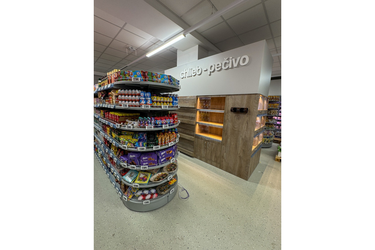 FOTO: Takto vyzerá vynovená Coop Jednota v Šuranoch, otvorená 24/7, foto 5