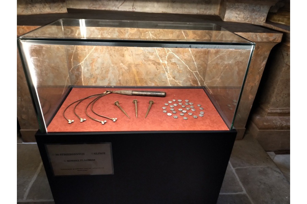 FOTO: Na Nitrianskom hrade vystavili vernú repliku Turínskeho plátna , foto 2