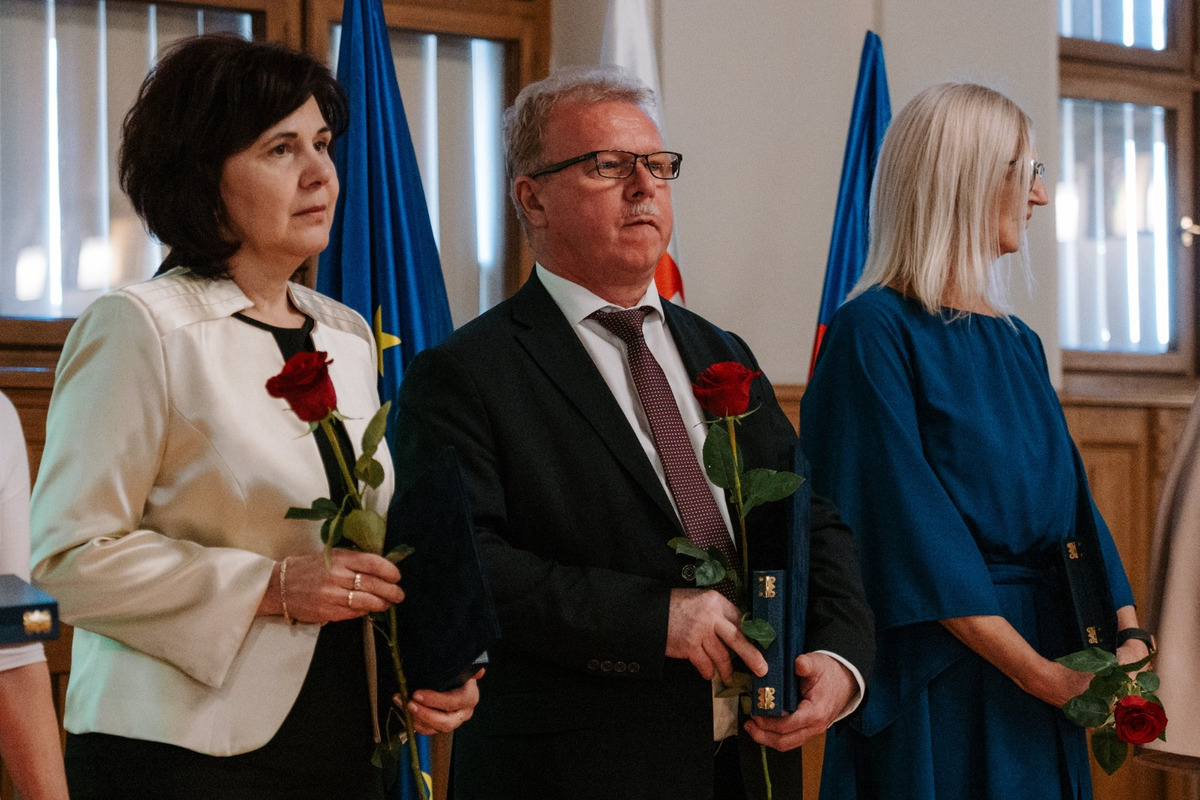 FOTO: Nitriansky samosprávny kraj ocenil najlepších stredoškolských pedagógov, foto 11