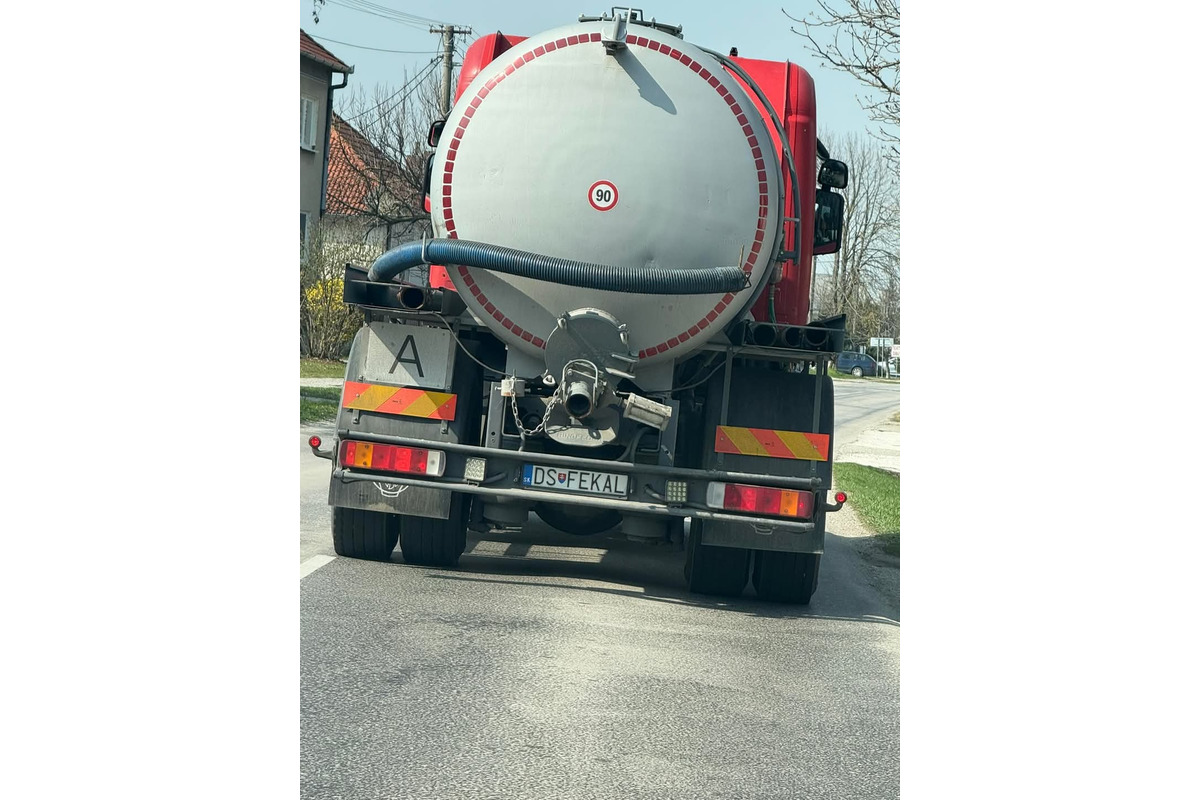 FOTO: S vtipnými ŠPZ-kami sa roztrhlo vrece. Tieto vás určite pobavia, foto 9