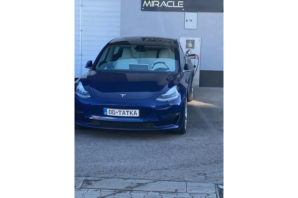 FOTO: S vtipnými ŠPZ-kami sa roztrhlo vrece. Tieto vás určite pobavia, foto 10