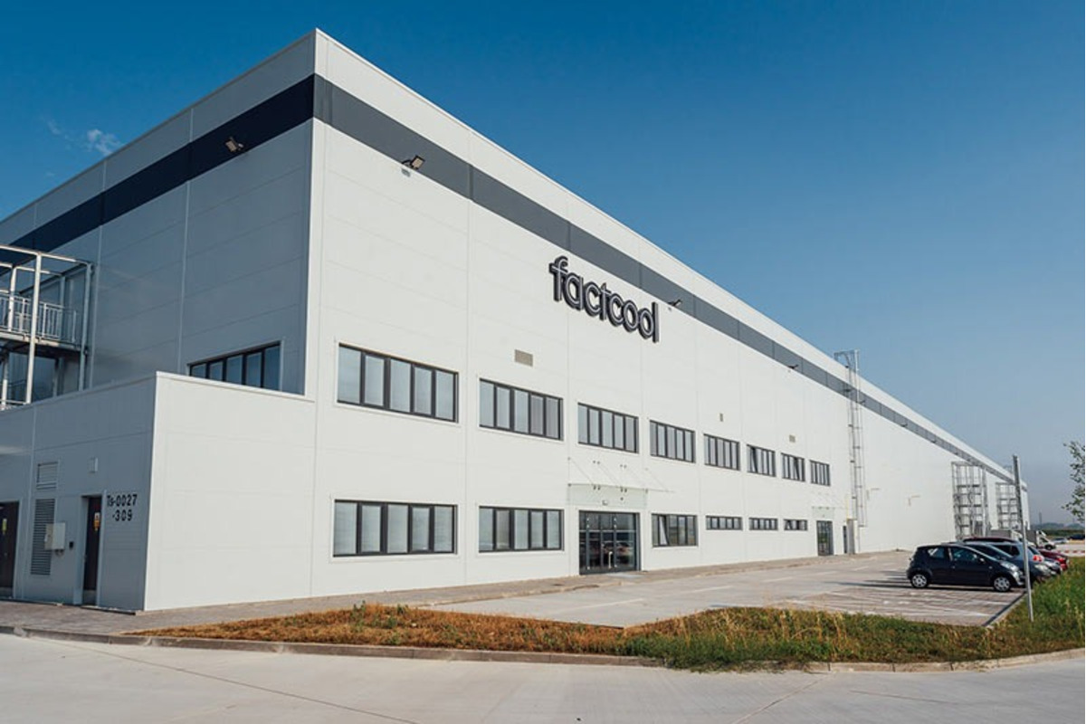 FOTO: Gigant z Trenčianskeho kraja čelí vysokým dlhom , foto 1